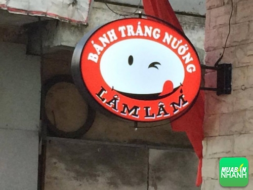 Logo chữ hút nổi cho cửa hàng bánh tráng nướng Lâm Lâm được làm bằng vật liệu mica cho thành phẩm đẹp, bền
