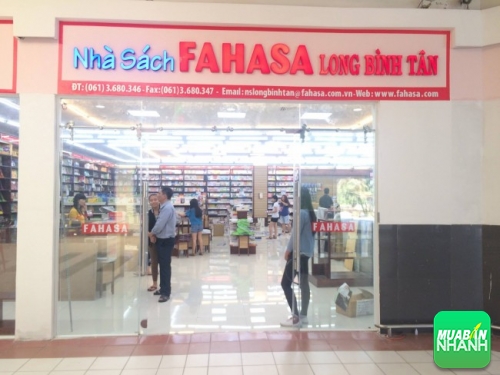 Bảng hiệu quảng cáo cho nhà sách Fahasa Long Bình Tân 
